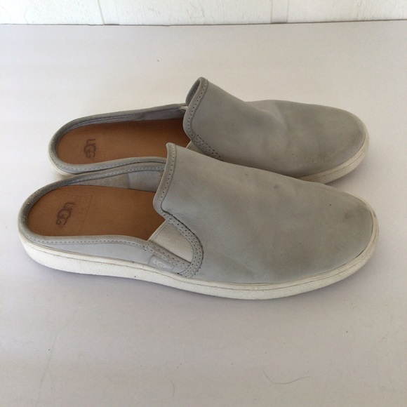 UGG GENE SLIP ON BACKLESS LEATHER MULE SNEAKERS FLATS WOMEN'S 10 LIGHT GREY - Picture 2 of 12